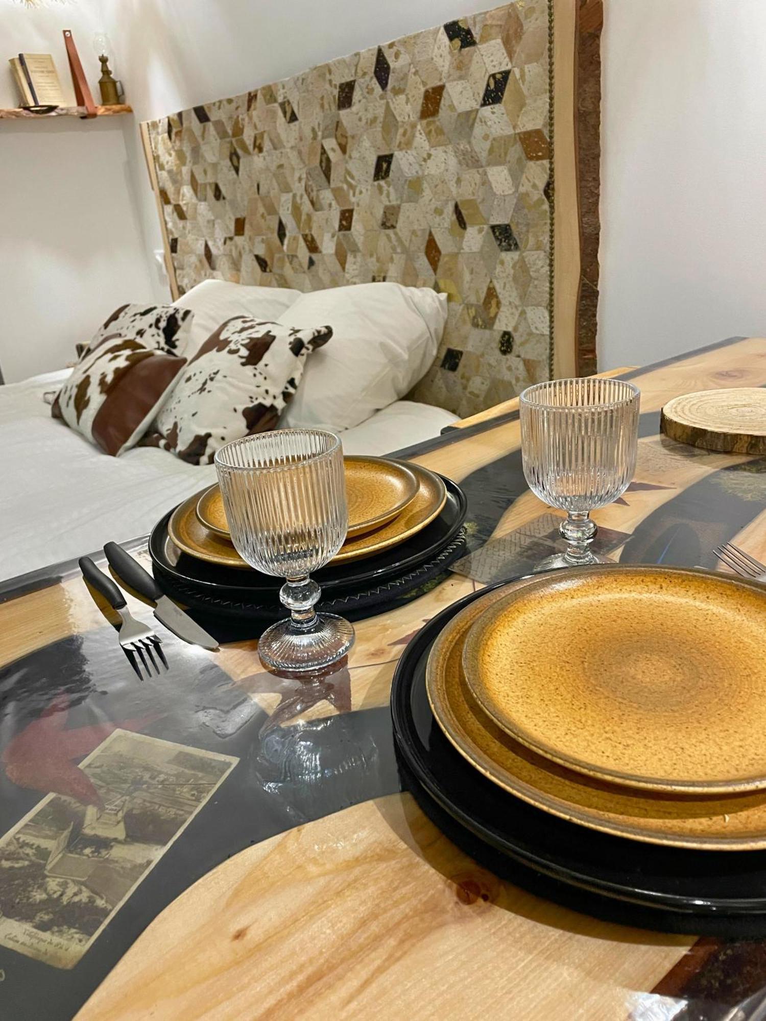 Chalet Studio Premium, Wifi, Chaleureux 卢德 外观 照片