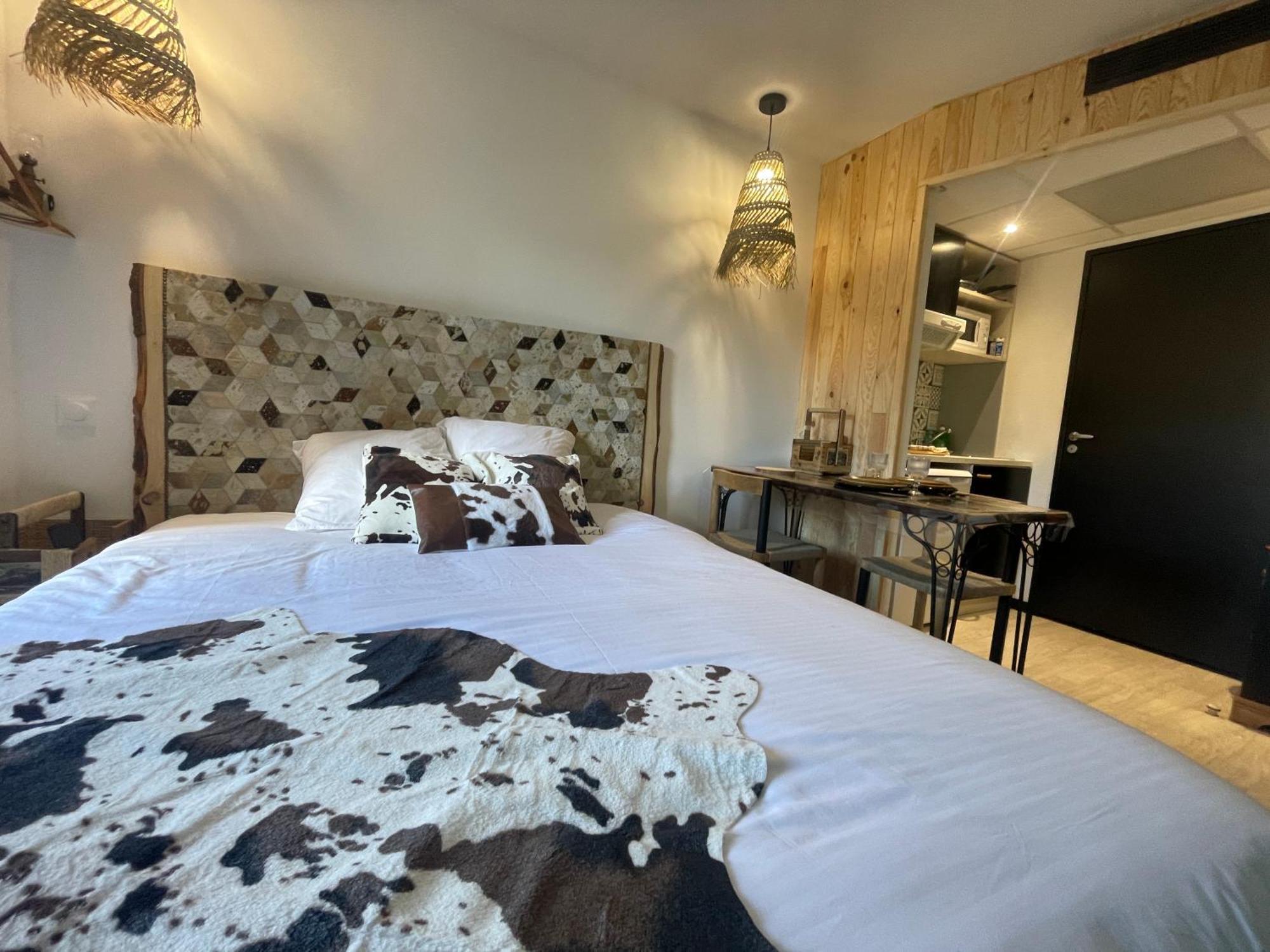 Chalet Studio Premium, Wifi, Chaleureux 卢德 外观 照片